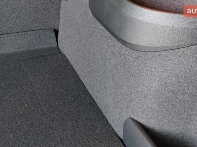 Шкода Karoq, об'ємом двигуна 1.4 л та пробігом 0 тис. км за 31071 $, фото 22 на Automoto.ua