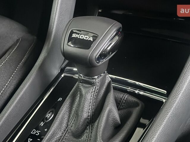 Шкода Karoq, объемом двигателя 1.4 л и пробегом 0 тыс. км за 30445 $, фото 15 на Automoto.ua