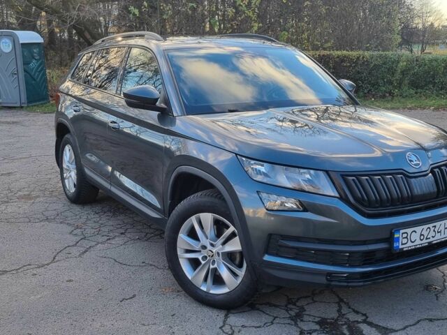 Серый Шкода Karoq, объемом двигателя 1.4 л и пробегом 92 тыс. км за 18699 $, фото 7 на Automoto.ua