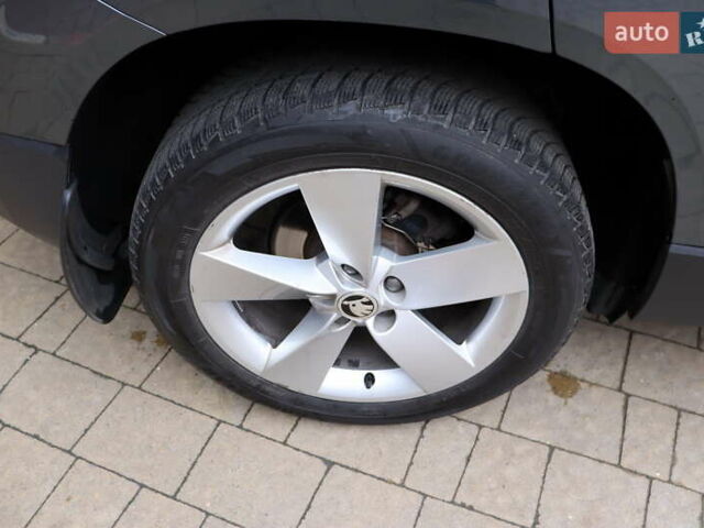 Серый Шкода Karoq, объемом двигателя 1.5 л и пробегом 212 тыс. км за 18900 $, фото 4 на Automoto.ua