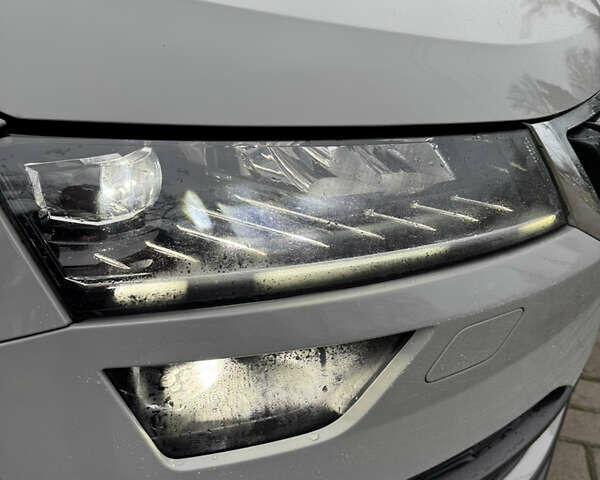 Сірий Шкода Karoq, об'ємом двигуна 1.5 л та пробігом 114 тис. км за 18700 $, фото 34 на Automoto.ua