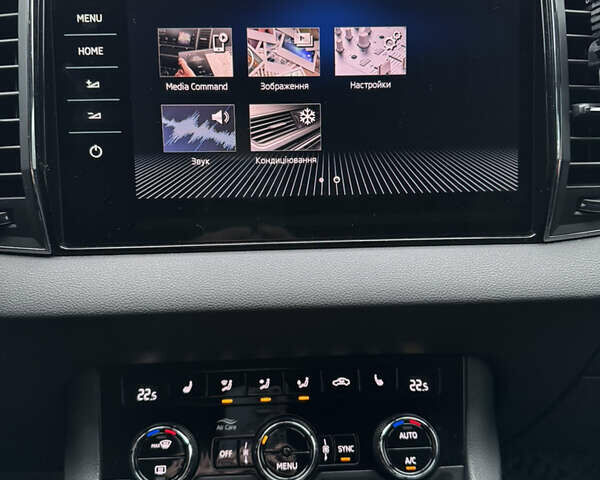 Сірий Шкода Karoq, об'ємом двигуна 1.5 л та пробігом 114 тис. км за 18700 $, фото 27 на Automoto.ua