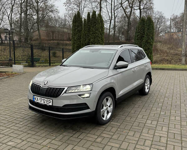 Сірий Шкода Karoq, об'ємом двигуна 1.5 л та пробігом 114 тис. км за 18700 $, фото 1 на Automoto.ua