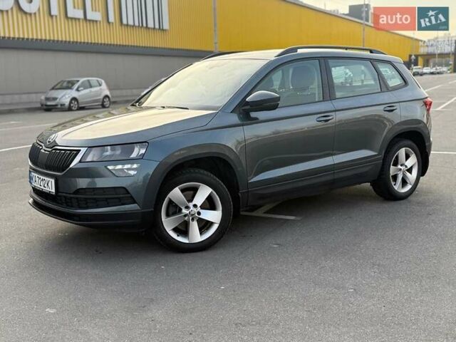 Сірий Шкода Karoq, об'ємом двигуна 1.5 л та пробігом 137 тис. км за 19900 $, фото 4 на Automoto.ua