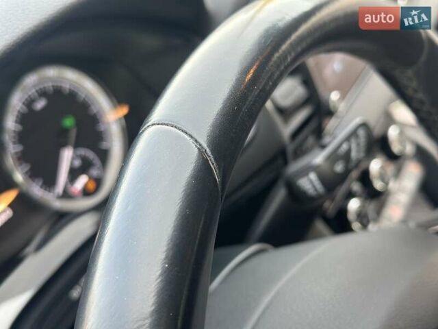 Сірий Шкода Karoq, об'ємом двигуна 1.5 л та пробігом 137 тис. км за 19900 $, фото 15 на Automoto.ua