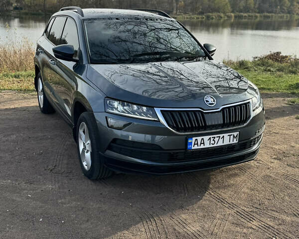 Серый Шкода Karoq, объемом двигателя 1.5 л и пробегом 111 тыс. км за 20500 $, фото 10 на Automoto.ua