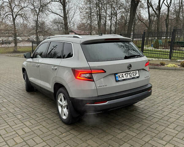 Сірий Шкода Karoq, об'ємом двигуна 1.5 л та пробігом 114 тис. км за 18700 $, фото 32 на Automoto.ua