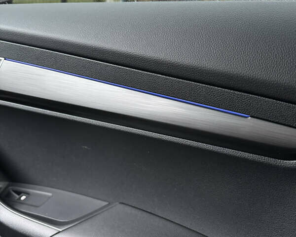 Сірий Шкода Karoq, об'ємом двигуна 1.5 л та пробігом 114 тис. км за 18700 $, фото 18 на Automoto.ua