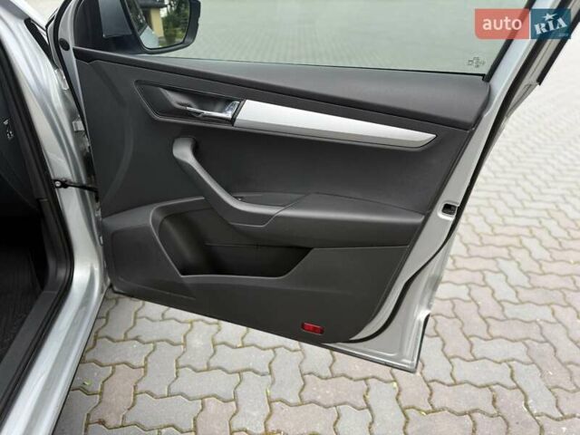 Серый Шкода Karoq, объемом двигателя 1.5 л и пробегом 253 тыс. км за 16500 $, фото 23 на Automoto.ua