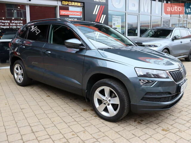 Серый Шкода Karoq, объемом двигателя 1.5 л и пробегом 212 тыс. км за 18900 $, фото 5 на Automoto.ua