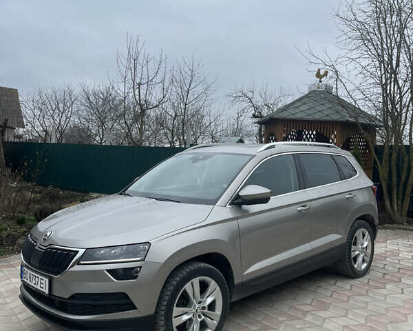 Серый Шкода Karoq, объемом двигателя 1.5 л и пробегом 260 тыс. км за 19999 $, фото 5 на Automoto.ua