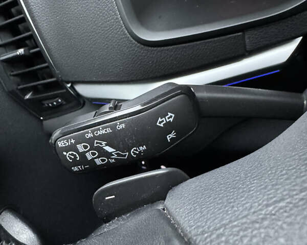 Сірий Шкода Karoq, об'ємом двигуна 1.5 л та пробігом 114 тис. км за 18700 $, фото 28 на Automoto.ua