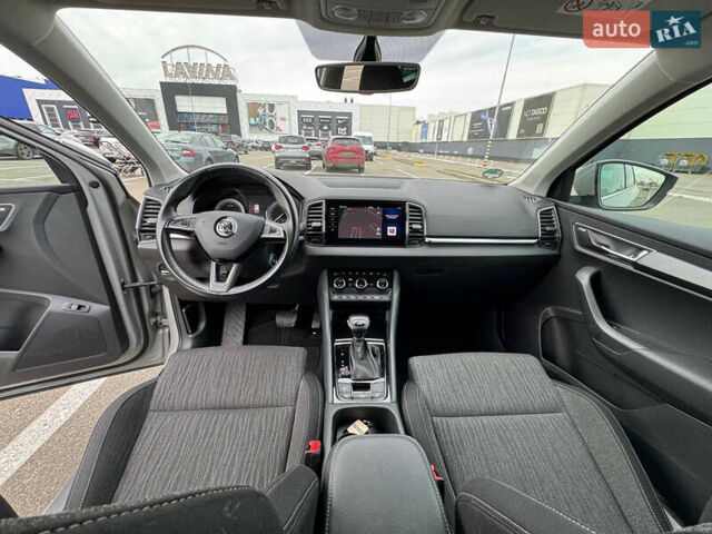 Серый Шкода Karoq, объемом двигателя 1.5 л и пробегом 113 тыс. км за 18000 $, фото 7 на Automoto.ua