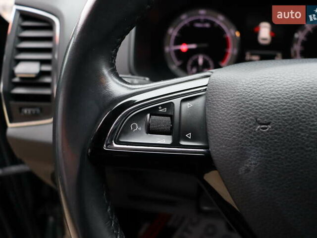 Серый Шкода Karoq, объемом двигателя 1.5 л и пробегом 212 тыс. км за 18900 $, фото 20 на Automoto.ua