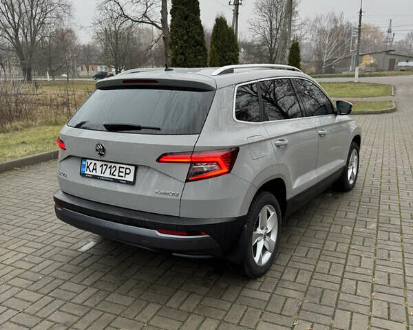 Сірий Шкода Karoq, об'ємом двигуна 1.5 л та пробігом 114 тис. км за 18700 $, фото 7 на Automoto.ua
