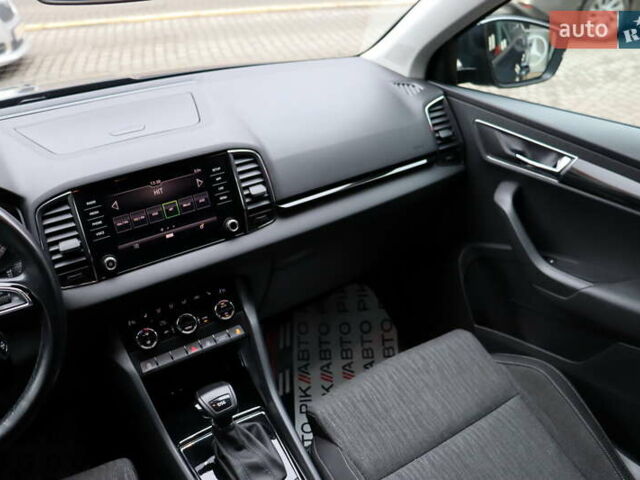 Серый Шкода Karoq, объемом двигателя 1.5 л и пробегом 212 тыс. км за 18900 $, фото 37 на Automoto.ua