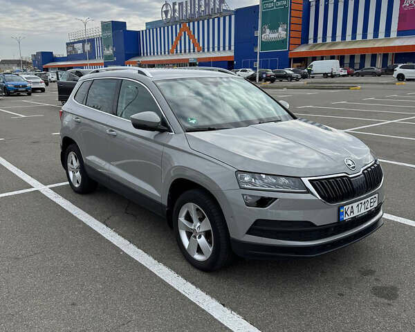 Серый Шкода Karoq, объемом двигателя 1.5 л и пробегом 113 тыс. км за 18000 $, фото 3 на Automoto.ua