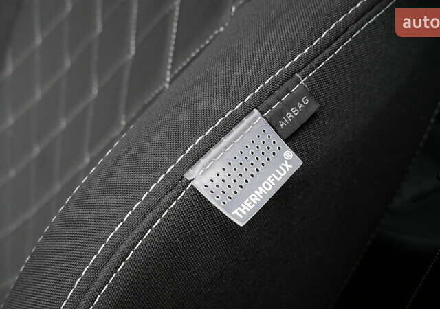 Сірий Шкода Karoq, об'ємом двигуна 0 л та пробігом 148 тис. км за 29990 $, фото 32 на Automoto.ua