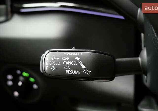 Сірий Шкода Karoq, об'ємом двигуна 0 л та пробігом 148 тис. км за 29990 $, фото 41 на Automoto.ua