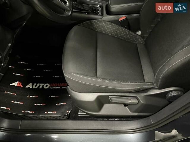 Сірий Шкода Karoq, об'ємом двигуна 1.5 л та пробігом 76 тис. км за 22900 $, фото 27 на Automoto.ua