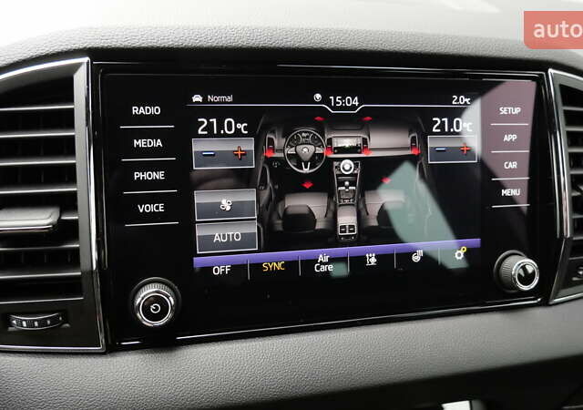 Сірий Шкода Karoq, об'ємом двигуна 0 л та пробігом 148 тис. км за 29990 $, фото 52 на Automoto.ua