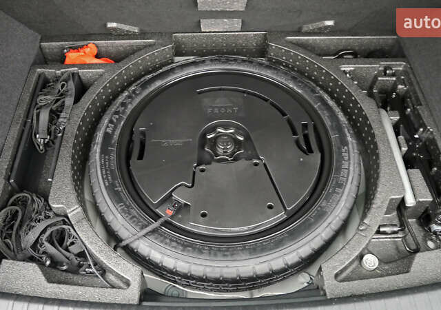 Сірий Шкода Karoq, об'ємом двигуна 0 л та пробігом 148 тис. км за 29990 $, фото 71 на Automoto.ua