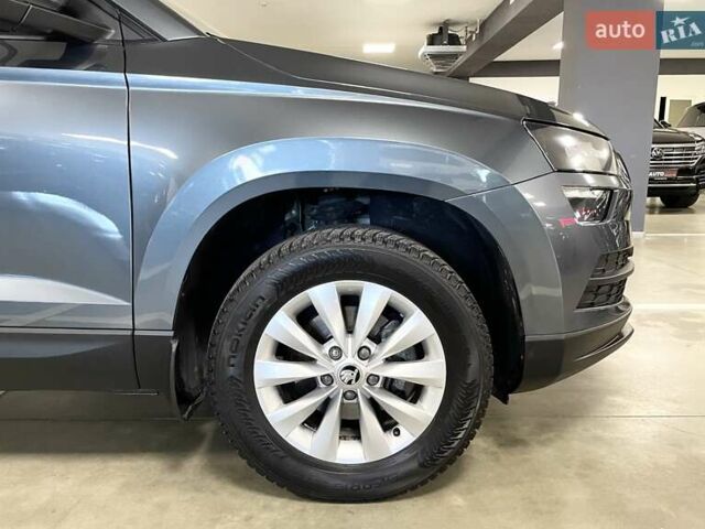 Сірий Шкода Karoq, об'ємом двигуна 1.5 л та пробігом 76 тис. км за 22900 $, фото 67 на Automoto.ua
