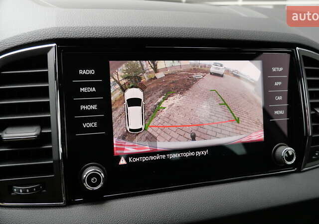 Сірий Шкода Karoq, об'ємом двигуна 0 л та пробігом 148 тис. км за 29990 $, фото 48 на Automoto.ua