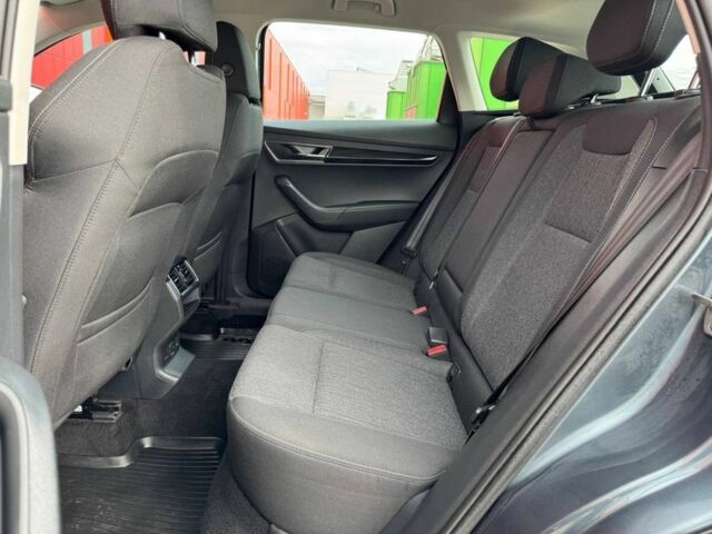 Серый Шкода Karoq, объемом двигателя 1.4 л и пробегом 127 тыс. км за 18300 $, фото 17 на Automoto.ua