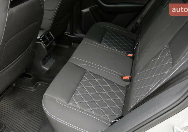 Сірий Шкода Karoq, об'ємом двигуна 0 л та пробігом 148 тис. км за 29990 $, фото 61 на Automoto.ua