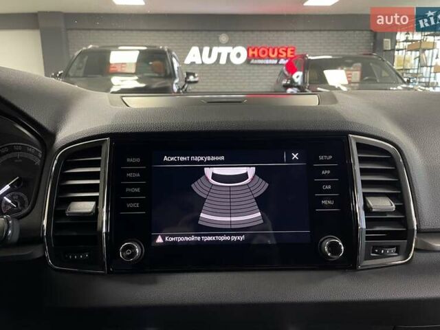 Сірий Шкода Karoq, об'ємом двигуна 1.5 л та пробігом 76 тис. км за 22900 $, фото 53 на Automoto.ua