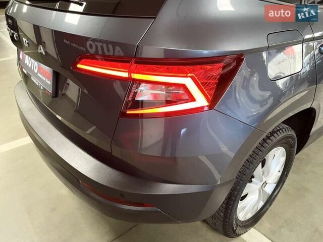 Сірий Шкода Karoq, об'ємом двигуна 1.5 л та пробігом 76 тис. км за 22900 $, фото 69 на Automoto.ua