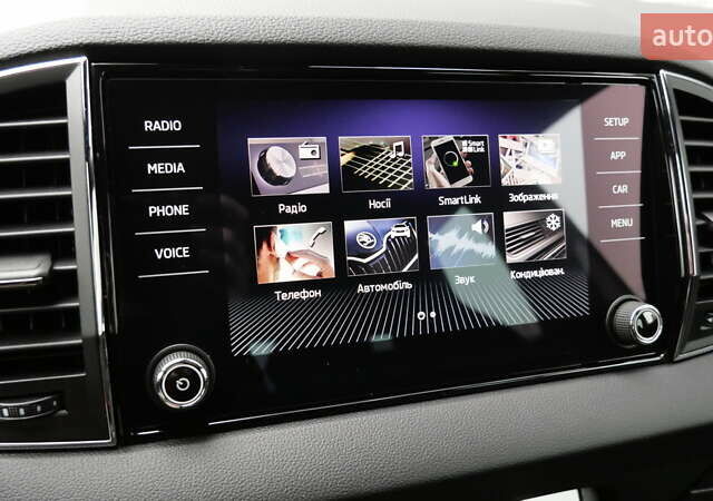 Сірий Шкода Karoq, об'ємом двигуна 0 л та пробігом 148 тис. км за 29990 $, фото 47 на Automoto.ua