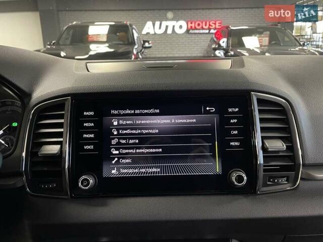 Сірий Шкода Karoq, об'ємом двигуна 1.5 л та пробігом 76 тис. км за 22900 $, фото 54 на Automoto.ua