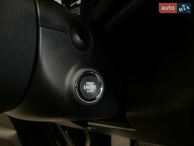 Сірий Шкода Karoq, об'ємом двигуна 1.5 л та пробігом 76 тис. км за 22900 $, фото 42 на Automoto.ua