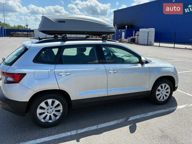 Сірий Шкода Karoq, об'ємом двигуна 1 л та пробігом 68 тис. км за 16200 $, фото 4 на Automoto.ua