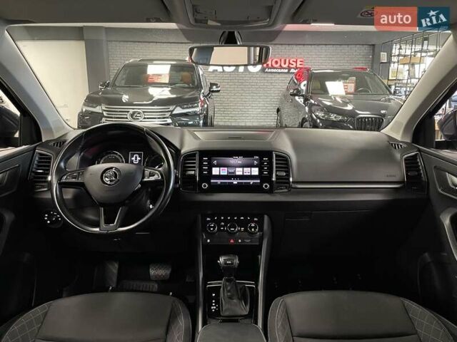 Сірий Шкода Karoq, об'ємом двигуна 1.5 л та пробігом 76 тис. км за 22900 $, фото 37 на Automoto.ua