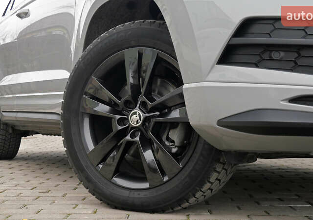 Сірий Шкода Karoq, об'ємом двигуна 0 л та пробігом 148 тис. км за 29990 $, фото 2 на Automoto.ua