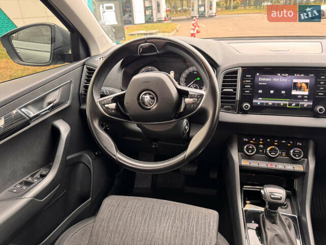 Сірий Шкода Karoq, об'ємом двигуна 1.4 л та пробігом 230 тис. км за 18200 $, фото 15 на Automoto.ua