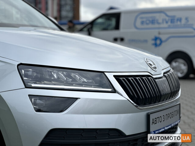 Сірий Шкода Karoq, об'ємом двигуна 1.4 л та пробігом 60 тис. км за 23480 $, фото 2 на Automoto.ua