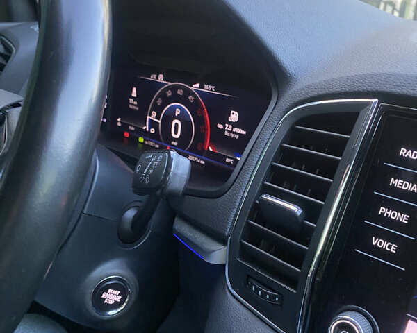 Сірий Шкода Karoq, об'ємом двигуна 1.6 л та пробігом 205 тис. км за 23000 $, фото 24 на Automoto.ua