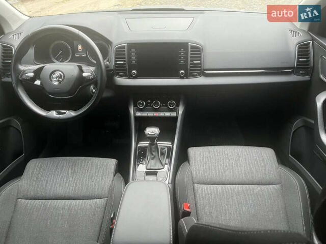 Серый Шкода Karoq, объемом двигателя 1.4 л и пробегом 152 тыс. км за 19500 $, фото 23 на Automoto.ua