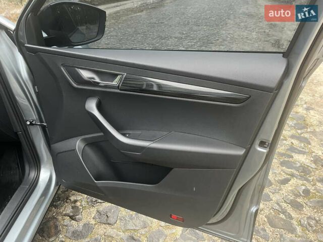 Серый Шкода Karoq, объемом двигателя 1.4 л и пробегом 152 тыс. км за 19500 $, фото 15 на Automoto.ua