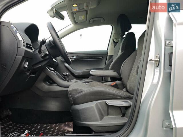 Серый Шкода Karoq, объемом двигателя 2 л и пробегом 184 тыс. км за 23999 $, фото 20 на Automoto.ua