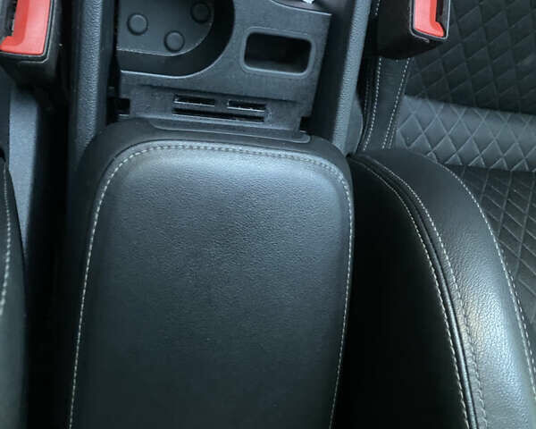 Сірий Шкода Karoq, об'ємом двигуна 1.6 л та пробігом 205 тис. км за 23000 $, фото 22 на Automoto.ua