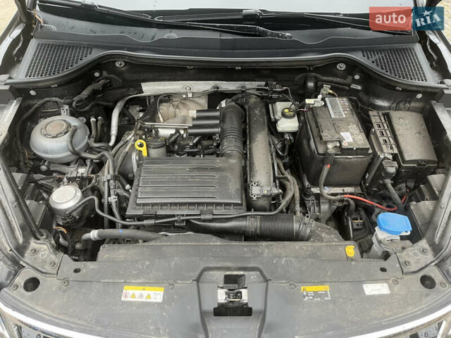 Серый Шкода Karoq, объемом двигателя 1.4 л и пробегом 152 тыс. км за 19500 $, фото 37 на Automoto.ua