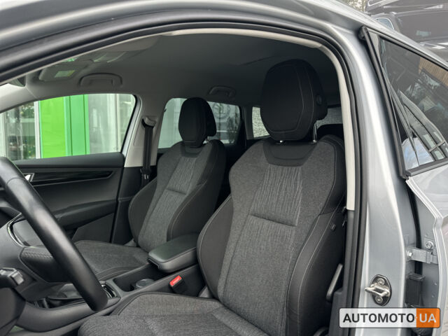Сірий Шкода Karoq, об'ємом двигуна 1.4 л та пробігом 60 тис. км за 23480 $, фото 13 на Automoto.ua