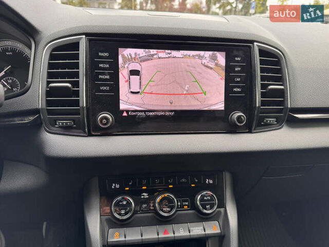 Сірий Шкода Karoq, об'ємом двигуна 1.4 л та пробігом 230 тис. км за 18200 $, фото 22 на Automoto.ua