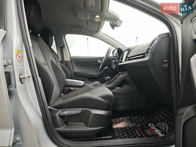 Серый Шкода Karoq, объемом двигателя 2 л и пробегом 184 тыс. км за 23999 $, фото 57 на Automoto.ua