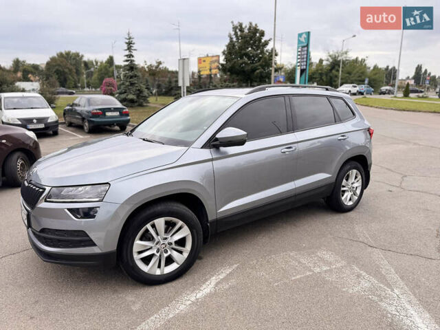 Сірий Шкода Karoq, об'ємом двигуна 1.4 л та пробігом 230 тис. км за 18200 $, фото 1 на Automoto.ua